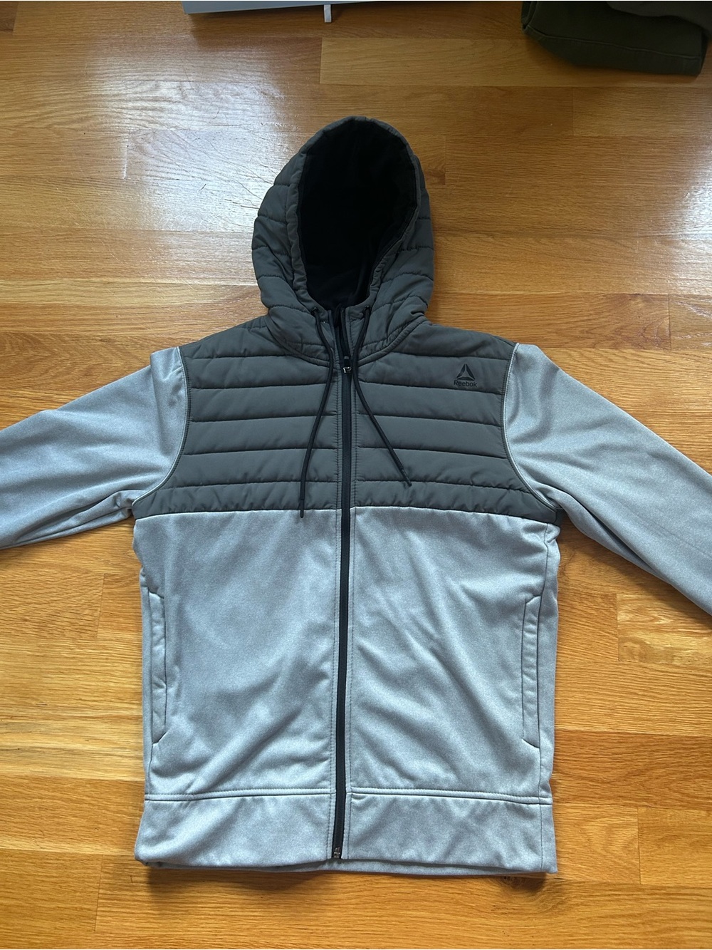 Men’s Reebok Jacket in Grey Heather Size M